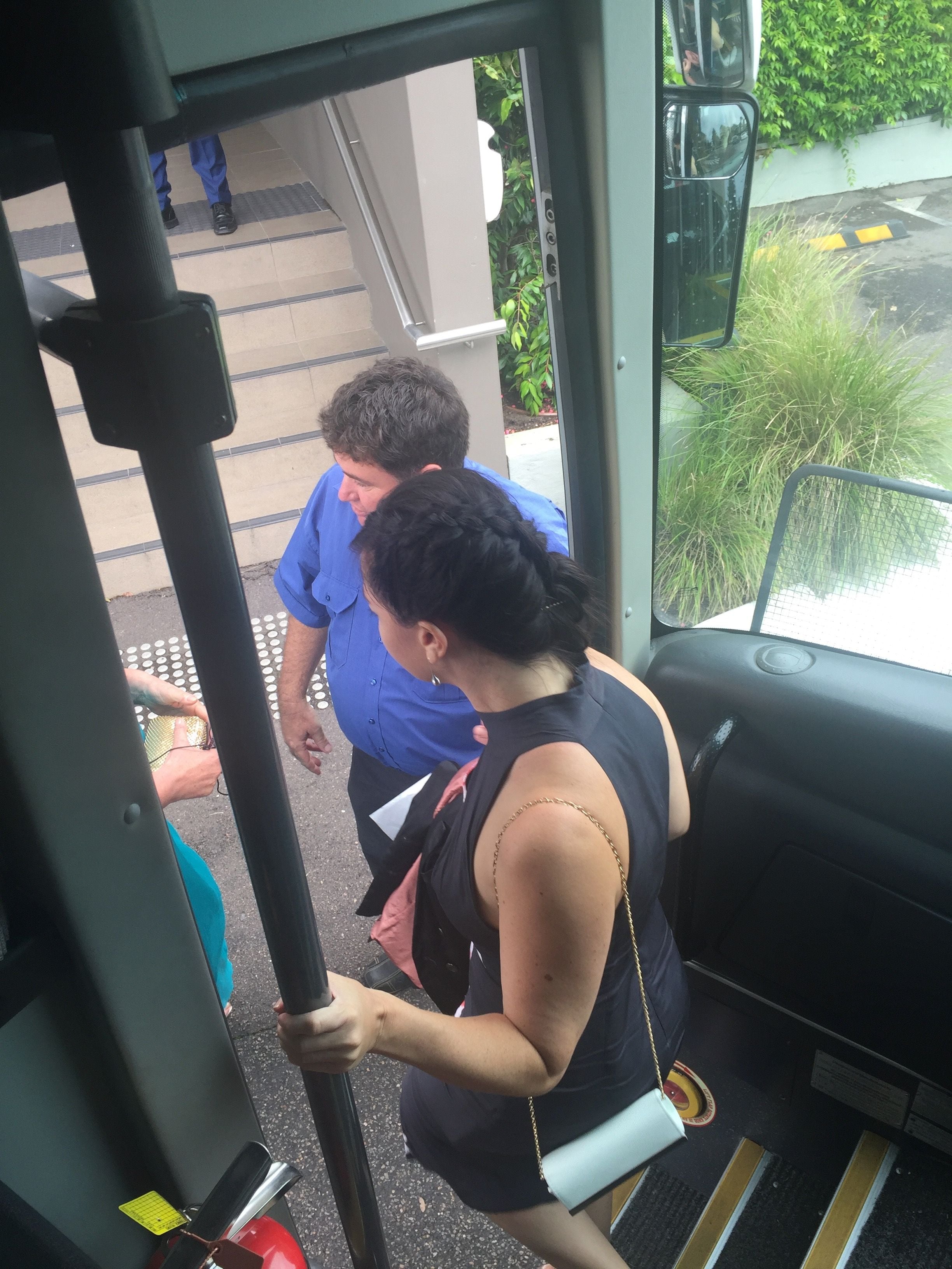 Wedding Transfers & School Formals Image -5a493f49044e5